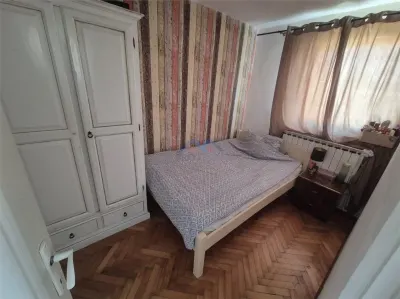 Apartament 2 dormitoare, living + bucataria, Cetate, Bd. Transilvaniei - foto 3