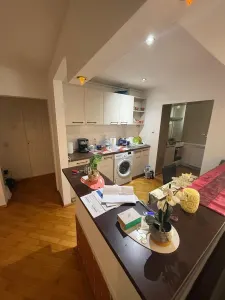 Apartament 2 camere ,decomandat, 2 balcoane, Cetate-Mercur, mobilat - foto 3
