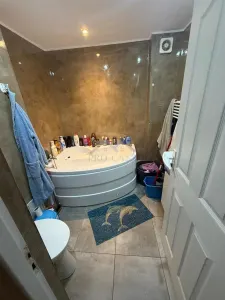 Apartament 2 camere ,decomandat, 2 balcoane, Cetate-Mercur, mobilat - foto 5