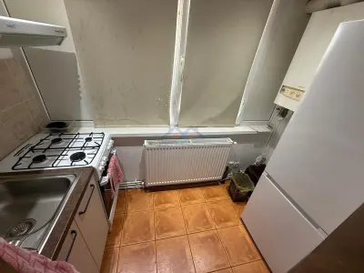 Apartament 2 camere ,decomandat, 2 balcoane, Cetate-Mercur, mobilat - foto 6