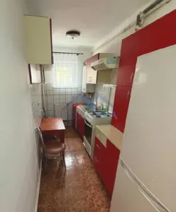 Apartament 3 camere, Cetate, et.1, b-dul Transilvaniei - foto 5