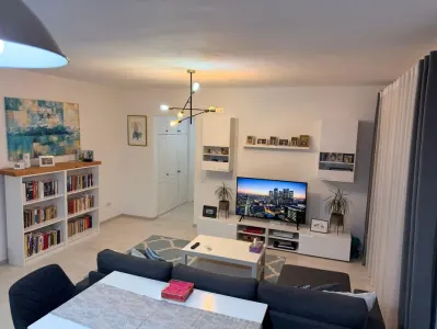 Apartament 2 camere , Cetate, zona Bdul. Transilvaniei, 57 mp. - Alba Iulia