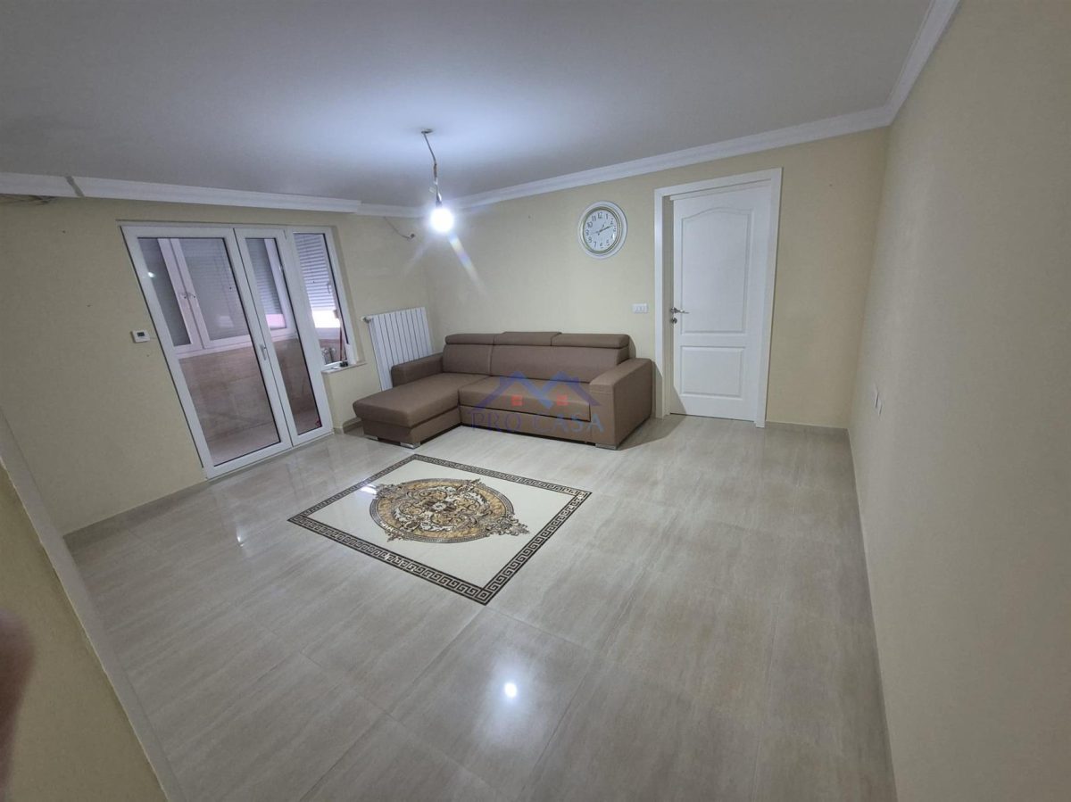 Apartament 2 camere reconfigurat,.et.3, renovare premium, boxa parter, Ampoi - Alba Iulia
