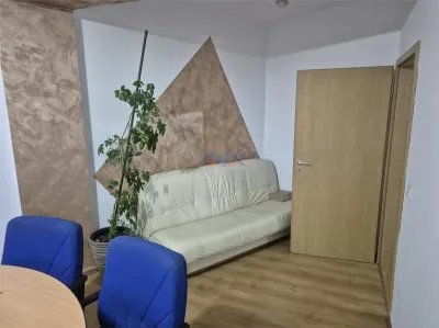 Apartament 2 camere, decomandat, etaj 2, Cetate, 2 balcoane, 62 mp. - foto 5