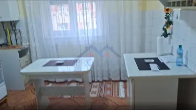 Apartament 3 camere, decomandat, Cetate, Lic. Sportiv, et.3, 2 bai - foto 4