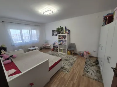 Apartament 2 camere decomandat, Cetate, et.3 - foto 2