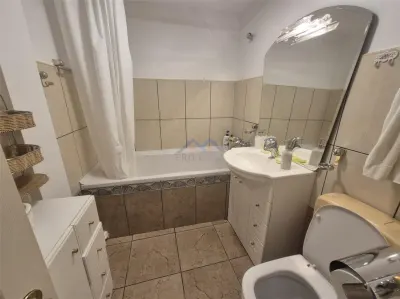 Apartament 3 camere decomandat, Tolstoi, et.3 - foto 8