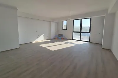 Apartament 3 camere, bloc nou, parcare, zona Cetate - foto 1