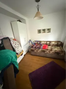 Apartament 4 camere decomandat in Cetate - foto 4