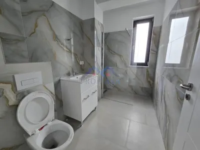 Apartament cu 3 camere, bloc nou, et.2, 2 bai, 66 mp - foto 4