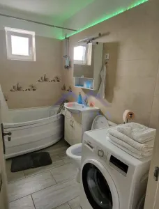 Apartament 2 camere in bloc nou, Cetate, zona Liceului HCC - foto 4