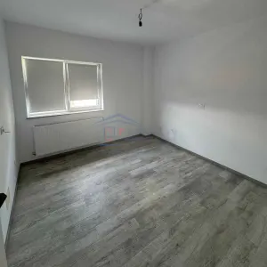 Apartament cu 3 camere, Burdujeni, Bloc Nou, Etaj Intermediar, 3c-4441 - foto 3