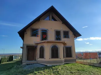 Casa individuala l Plopeni l C-4679 - Plopeni