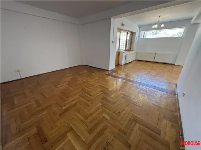 Cladire ideala pentru gradinita privata - Calea Moldovei - foto 5