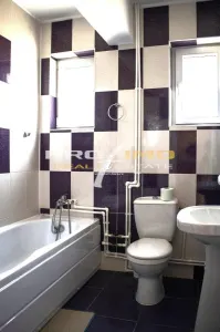 Pensiune 11 camere P+ 2E,, Statiunea Mamaia Nord - foto 10