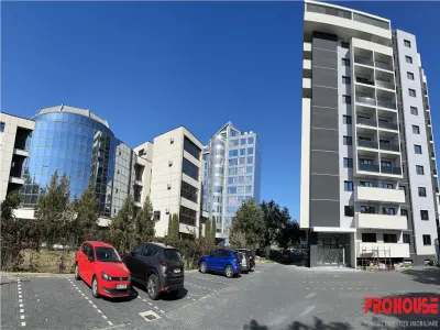 Bloc nou - langa Universitatea Bacovia si Primarie - 2 camere - mobilat si utilat nou - Bacau