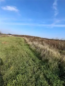 RECO Teren Intravilan Apateu - foto 3