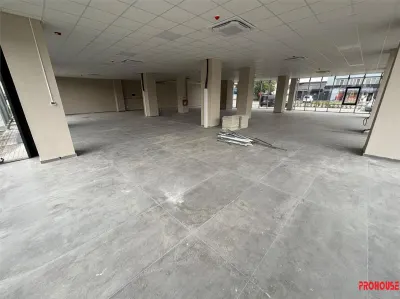 Spatiu comercial 430mp - BLOC 2026 - Str Bradului - PARCARE - Vitrina generoasa - foto 6