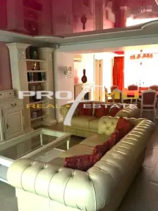 Venus, pensiune  moderna, decorata art deco, 11 camere si restaurant - foto 7