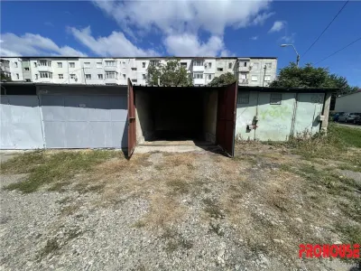Garaj langa Carrefour - pe teren proprietate - foto 4