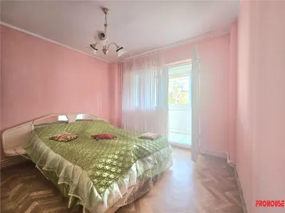 ULTRACENTRAL, 3 Decomandate, Etaj  2 - foto 3