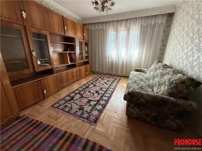 Vila cu teren generos - BARATI - POSIBILITATE DE PARCELARE TEREN - foto 9
