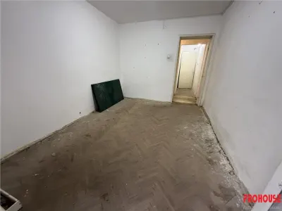Locație ideală pentru afacerea ta - spațiu 40 mp - Aleea Parcului - foto 6