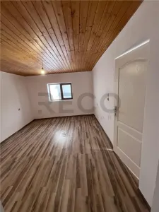 RECO, casa in Sinteu, aproape de Huta Slavia - foto 24