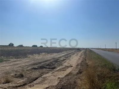 RECO Teren extravilan cu acces  la drumul Oradea-Livada de Bihor - foto 6