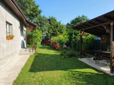 Casa individuala Parter | 97 mp utili | Teren 350 mp | Marasesti C-5107 - Suceava