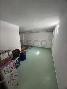 RECO, Doua case, zona  ultracentral, singur in curte, Oradea - foto 15