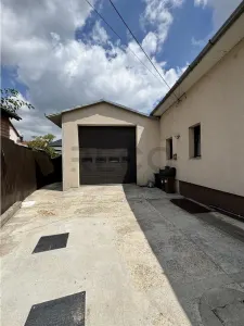 RECO Spatiu de birouri si garaj - foto 11