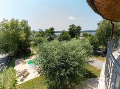RECO PENSIUNE DE VANZARE IN JUDETUL CARAS SEVERIN - foto 20