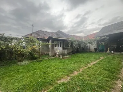 Reco, Casa cu teren, Lugasu de Sus, la 32 km de Oradea - foto 1