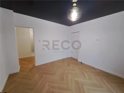 RECO vila lux zona Sitalul Judetean - foto 16