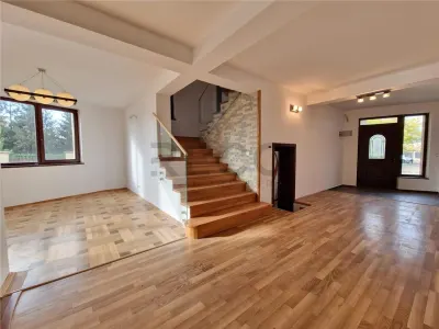 RECO Vila deosebita  in Santandrei cu sauna si teren generos - foto 3