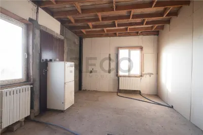 RECO casa Inand la rosu cu teren imens - foto 20