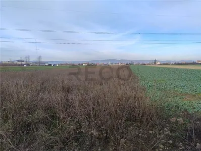 RECO Teren intravilan in Osorhei 5500mp dublu front - Osorhei