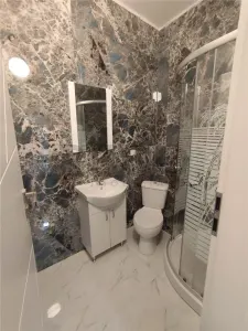 RECO Imobil de inchiriat- ideal clinica sau cazare regim hotelier in fata la spitalul judetean - foto 3