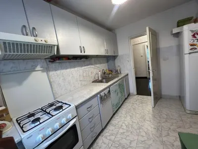 Apartament 4 camere | George Enescu | Etaj 2 | 78 mp | 4c-1038 - foto 4
