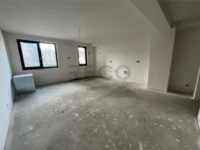 RECO Apartament cu 3 camere, ultracentral, NOU, parter - foto 16