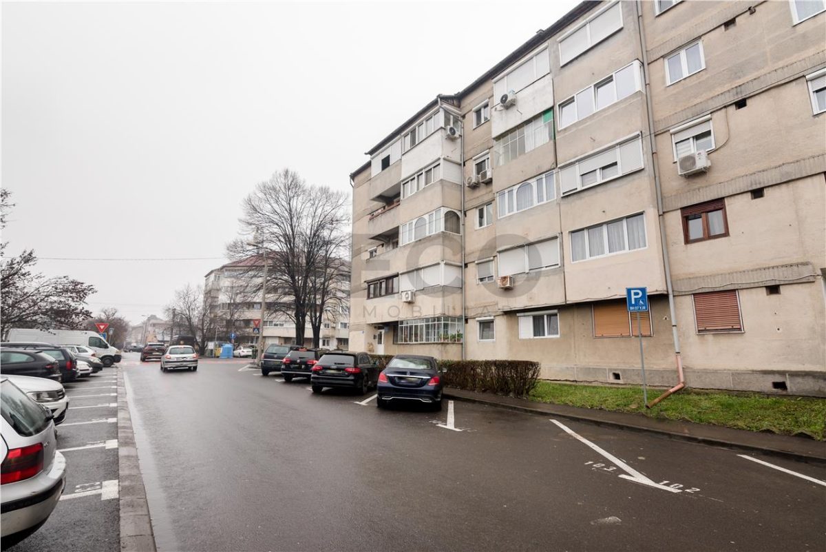 Reco, Apartament cu 1 camera Rogerius - Oradea