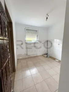 RECO Apartament 2 camere renovat complet, etaj 1/1, intrare separata, zona Louis Pasteur - foto 6