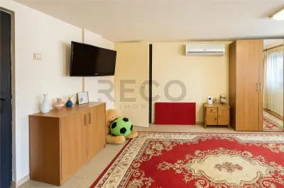 RECO Casa S+P+M cu spatiu comercial si garaj in Marghita - ideala pentru locuit si afacere - foto 6