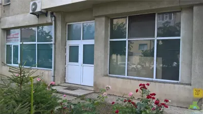 Inchiriere spatiu comercial 124 mp - Moinesti, Zorilor 12, Cascada - Moinesti