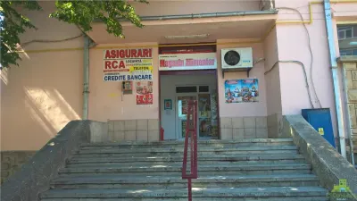 Vanzare spatiu comercial Moinesti, V. Alecsandri nr. 22 (piata) - foto 2