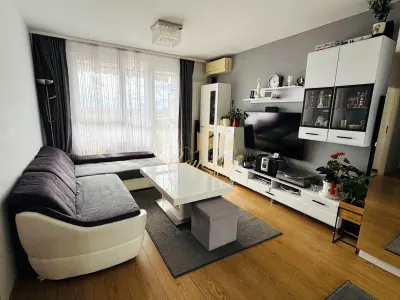 DENYA FOREST,Apartament 3 camere, 70 mp, 2 bai, loc parcare- Zona Lipovei - foto 1