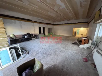 NOU! Sp. comercial de inchiriat ST=186 mp, zona Sc. Nr. 2! - foto 2