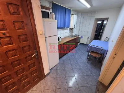 Nou! Ap. 3 cam., et. 3, zona Lic. Economic! - foto 2