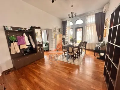 Apartament 4 camere in vila,intrare separata, Gradina Icoanei - Bucuresti